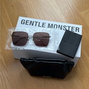 Gentle Monster Brown Square Sunglasses